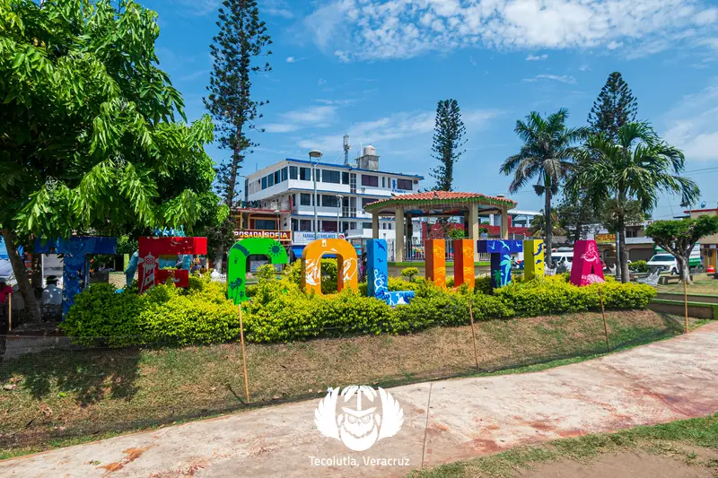 Monumental Letters in the park